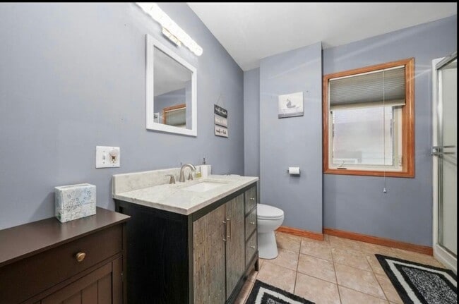 Building Photo - 5304 S New England Ave