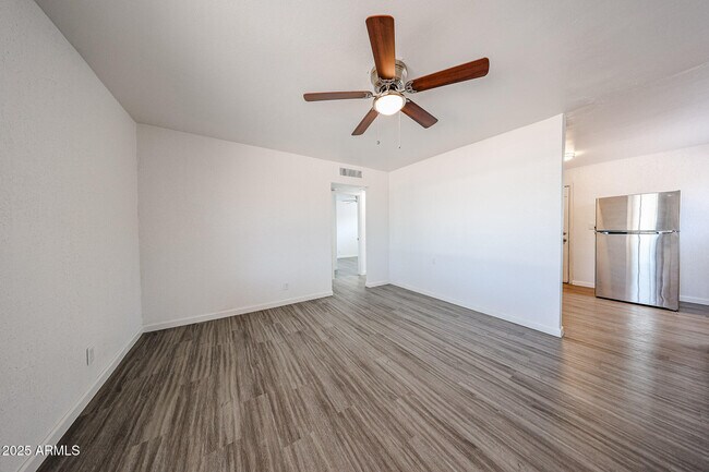 Building Photo - 4423 N 23rd Ave