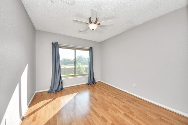 Building Photo - 3007 Cotter Lake Cir