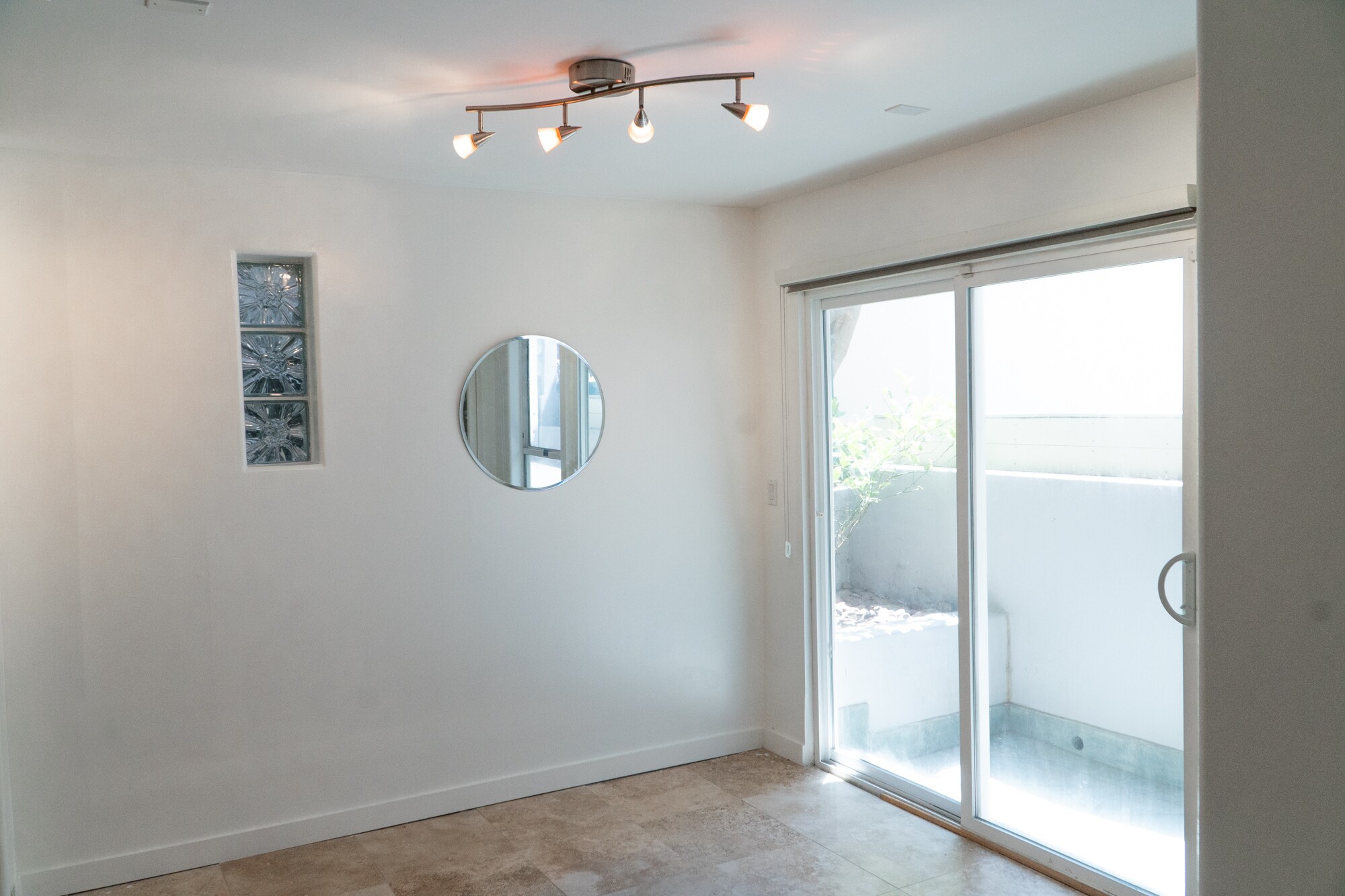 Building Photo - 507 Bayview Dr