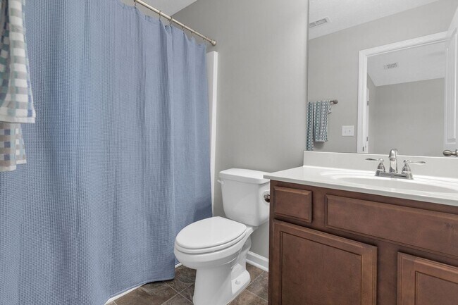 Building Photo - 807 Lower Park Pl