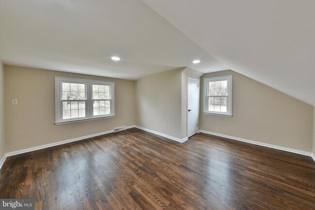 Building Photo - 6166 Mechanicsville Rd