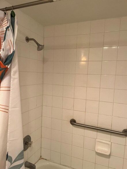 Building Photo - 63 Easthampton C