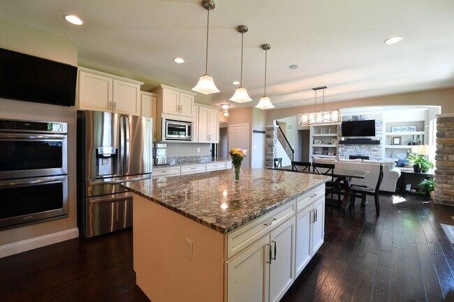 Building Photo - 72 Kimball Grove Ct