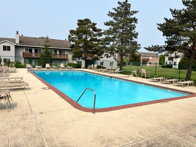 Building Photo - 346 Wilmington Dr