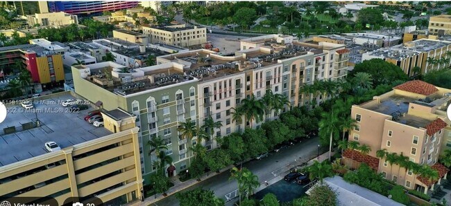 Building Photo - 1900 Van Buren St