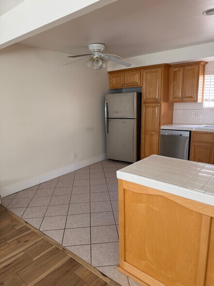 Building Photo - 2617 Rockefeller Ln