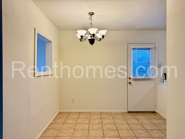 Building Photo - 5281 Constitution Rd