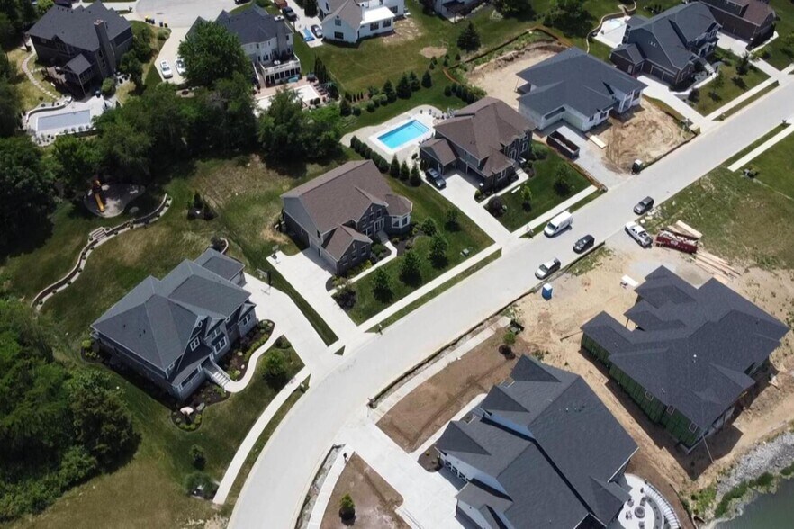Building Photo - 10599 Geist View Dr