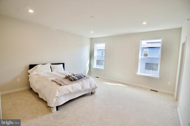 Building Photo - 4619 Olivine Dr