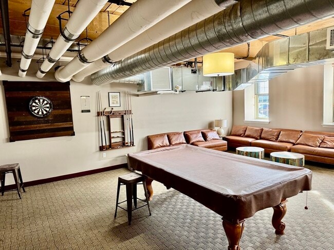 Building Photo - 35 Riverwalk Way