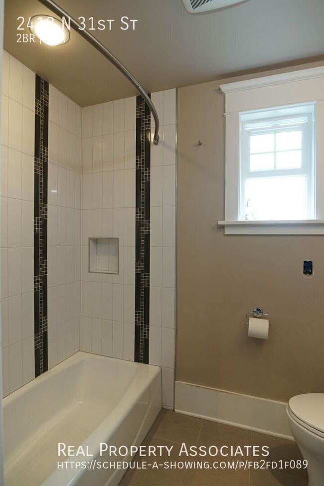 Building Photo - 2418 N 31st St