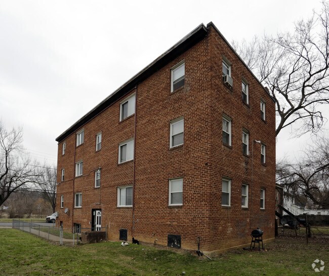 Building Photo - 217 Valley Ave SE