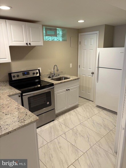 Building Photo - 4104 Swiss Stone Dr