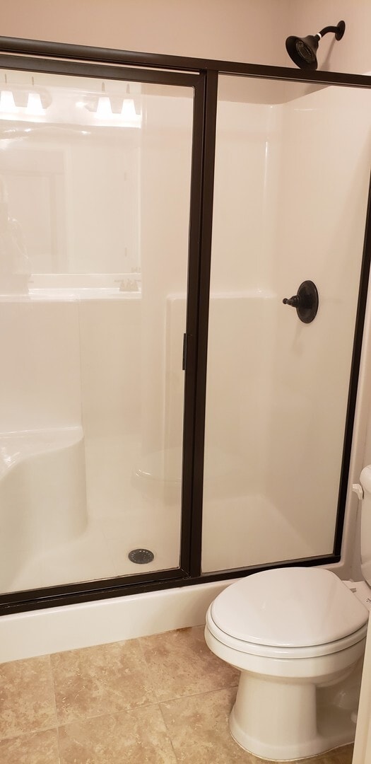 Building Photo - 516 Amberdale Cir W