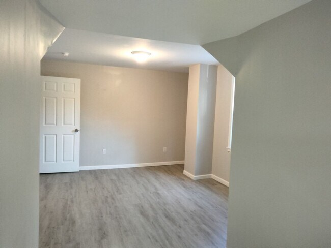 Building Photo - 1337 Washington St