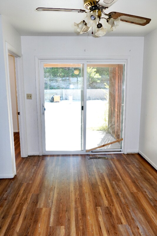 Building Photo - 47 Newport Cir