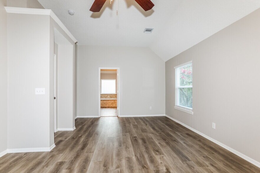 Building Photo - 19419 Kacey Ln Ct