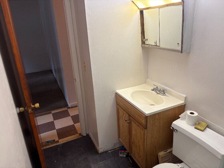 Building Photo - 508 4th St