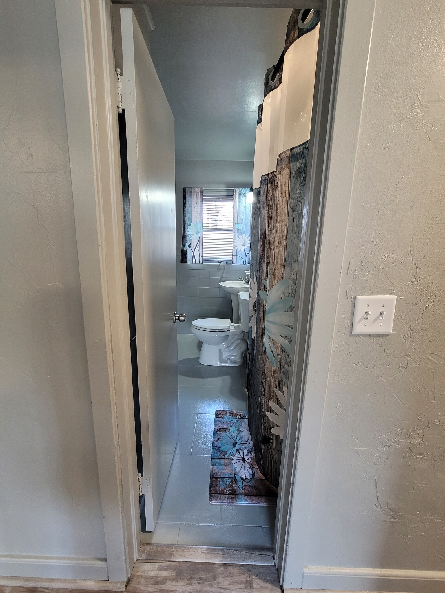 Building Photo - 5321 NE 29th St