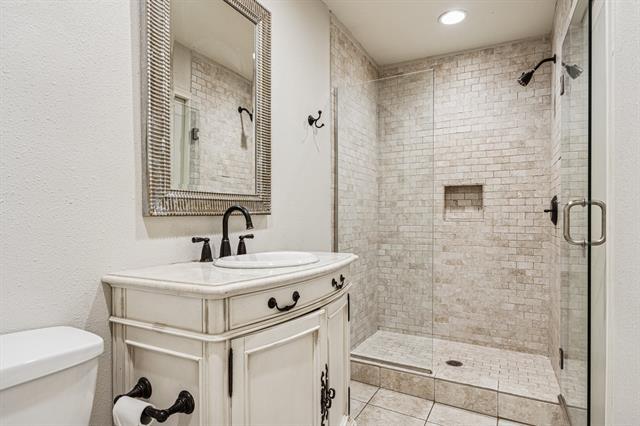 Building Photo - 5834 Melshire Dr