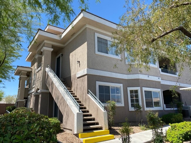 Primary Photo - Welcome Home! Gorgeous Upgraded 1231 Sq Ft...