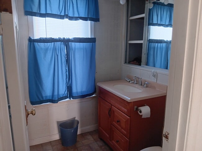 Building Photo - 9 Keyes St