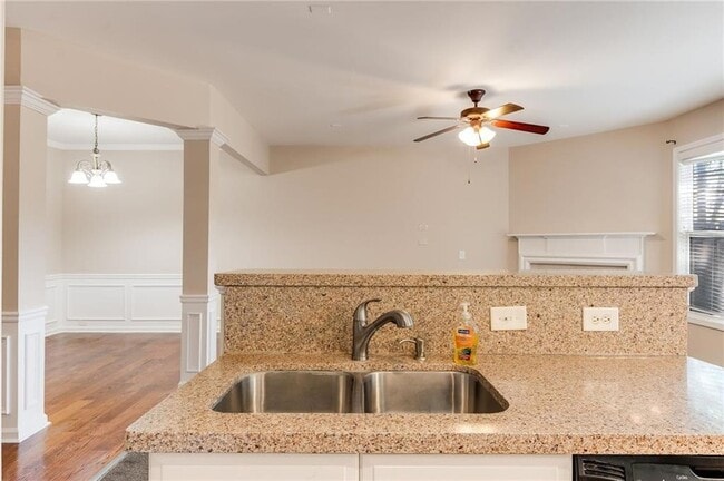 Building Photo - 1817 Waterside Dr