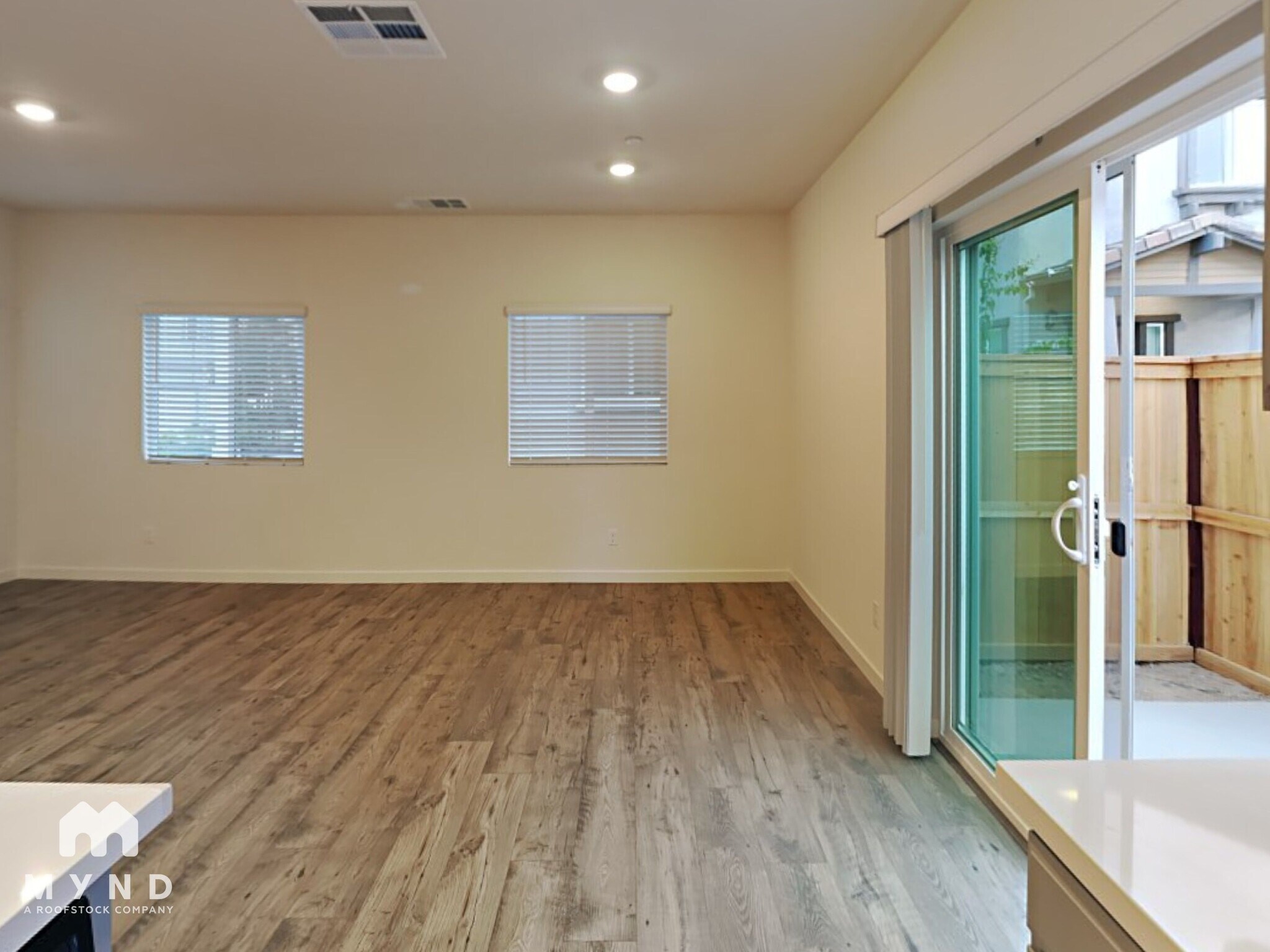Building Photo - 3049 Pruett Dr