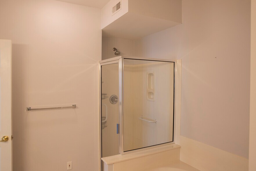Building Photo - 13115 Mill Crossing Ct