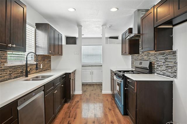 Building Photo - 5600 Conroy St