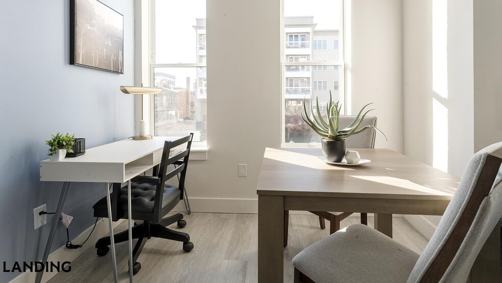 Building Photo - 2005 11th St NW