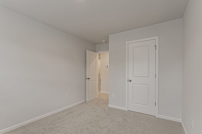 Building Photo - 231 Santorini Wy