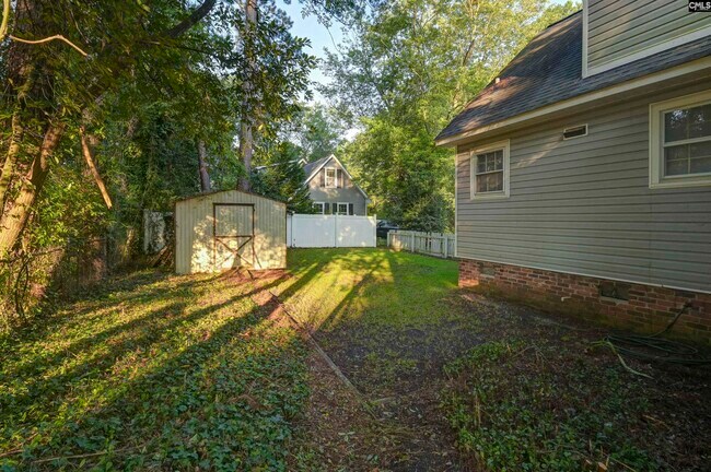 Building Photo - 1808 Lowder Dr