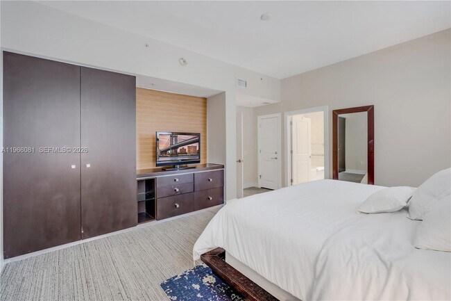 Building Photo - 5300 NW 87th Ave