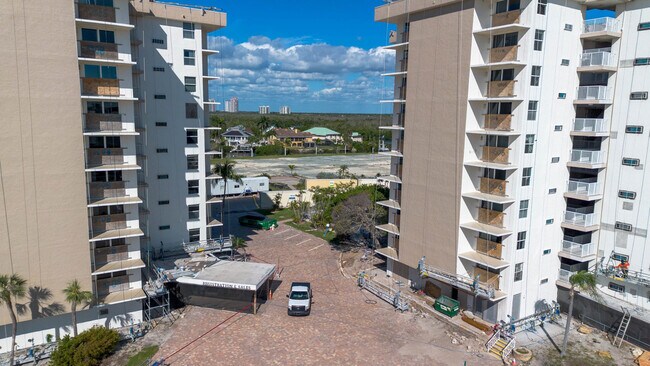 Building Photo - 5500 Bonita Beach Rd SW