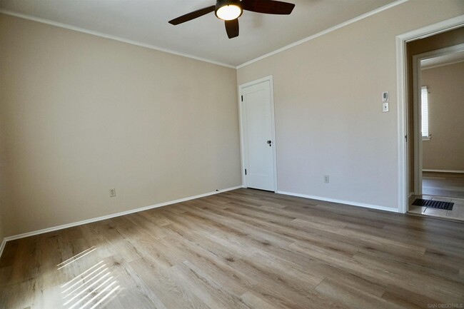 Building Photo - 2444 Curlew St