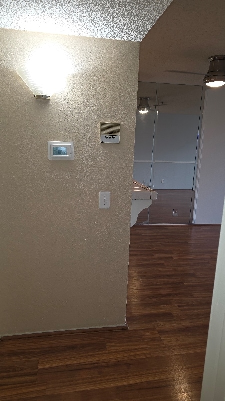 Building Photo - 5990 Dandridge Ln