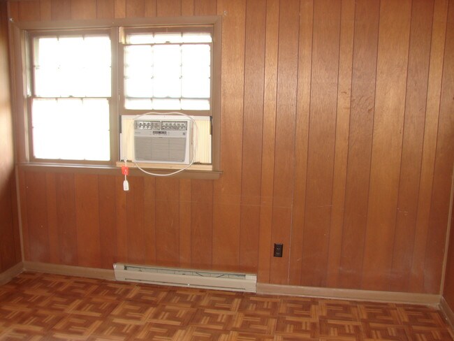 Building Photo - 25390 Point Lookout Rd