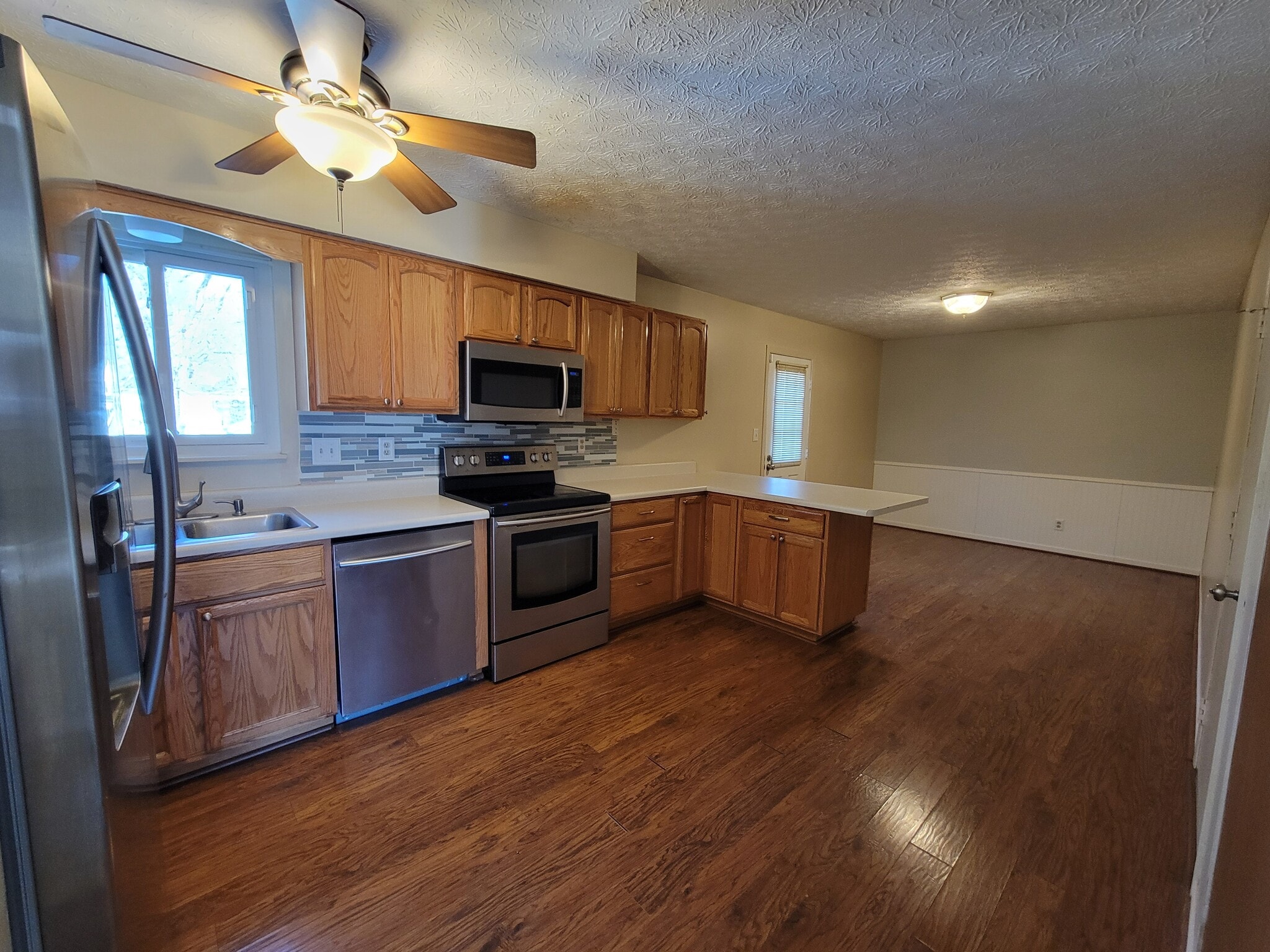 kitchen dinning - 2432 Sawbury Blvd