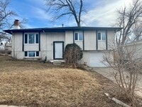 Building Photo - 13815 West Cir