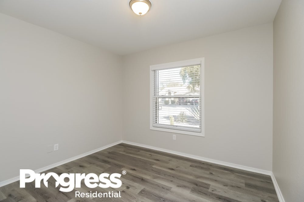 Building Photo - 814 N Sailors Way