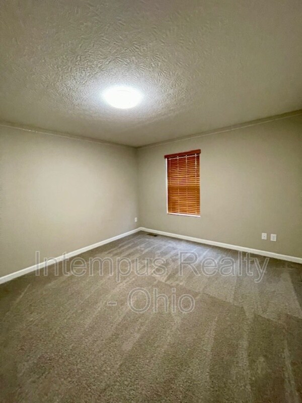 Building Photo - 7311 Blackwell Dr