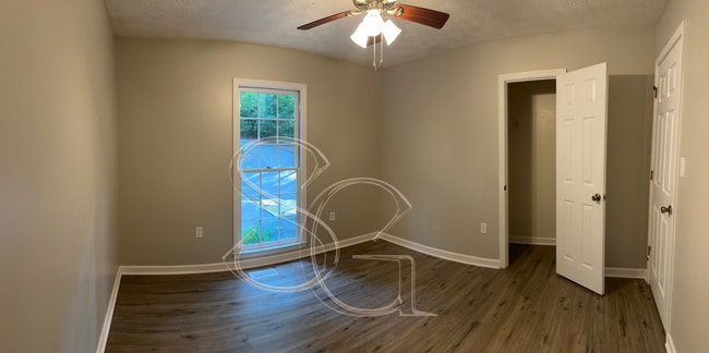 Building Photo - 2040 Crabapple Hollow Rd