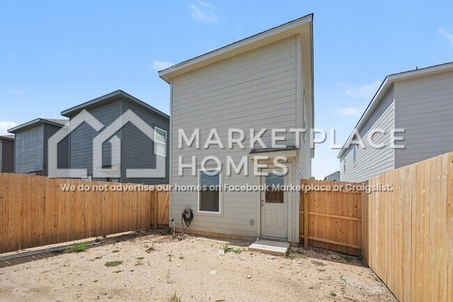 Building Photo - 7643 Varo Gln