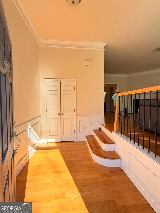 Building Photo - 6115 Deluna Way