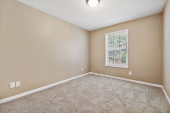 Building Photo - 1723 A THISTLEWOOD DR  CLARKSVILLE , TN 37042