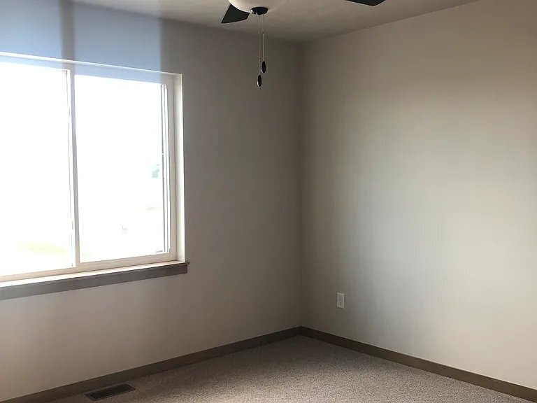 Building Photo - 5712 E Avett Pl