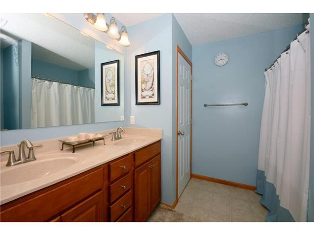 Building Photo - 3335 Hazel Trail B