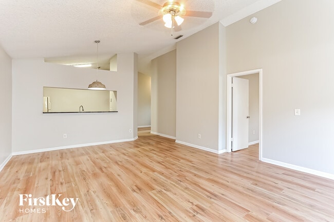 Building Photo - 1383 Cove Landing Dr